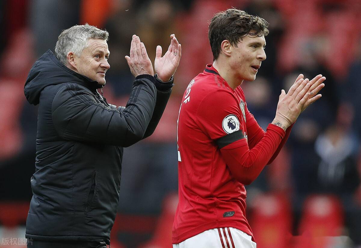 布鲁克林篮网窗口期再遭质疑，志在英超名次提升，媒体盛赞，训练强度明显提升(2011赛季英超第7场布莱克本对曼城预测)