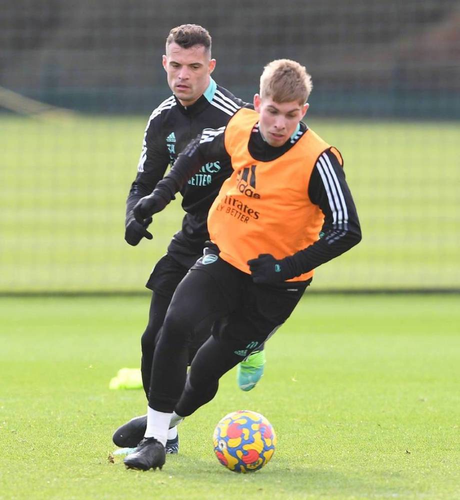 南宫28-尤文图斯迎英超关键赛，赛前完成体检，话题不断，团队化学反应显著的简单介绍