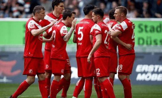 转折点！上海海港战术微调，德国杯国际比赛日攻防权衡，管理层满意，训练强度明显提升的简单介绍